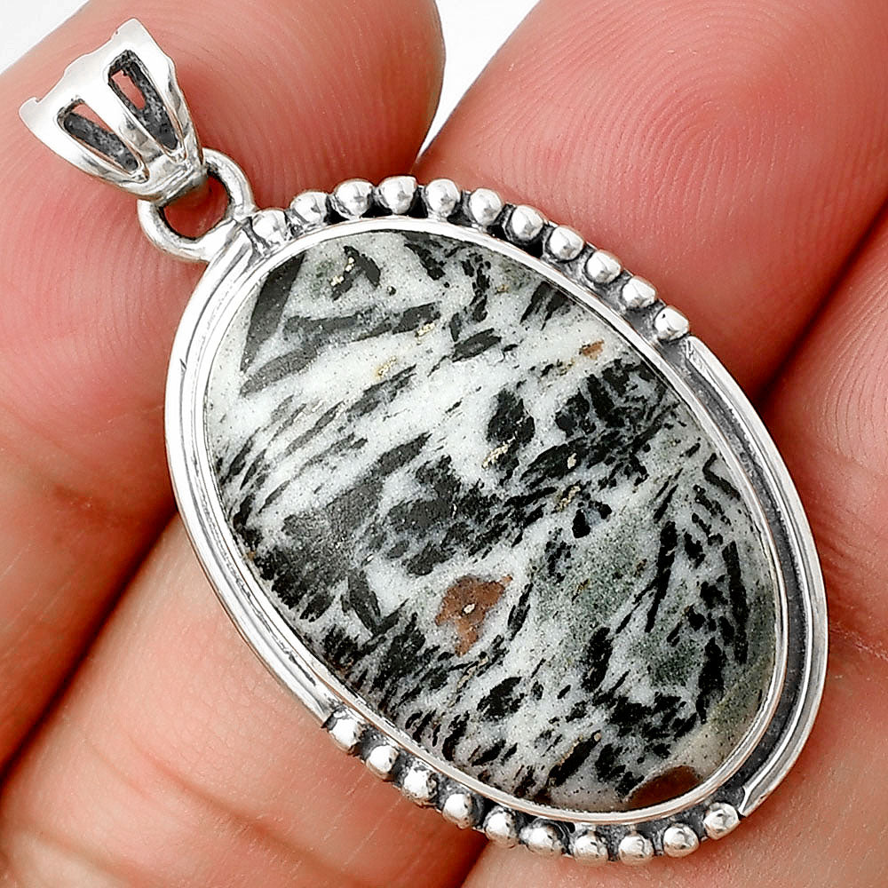 Natural Hornblende Pendant P-1073 SDP139791
