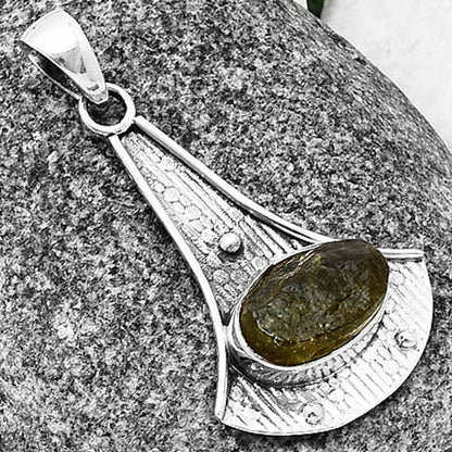 Natural Rare Kornerupine Rough Pendant P-1195 SDP140258