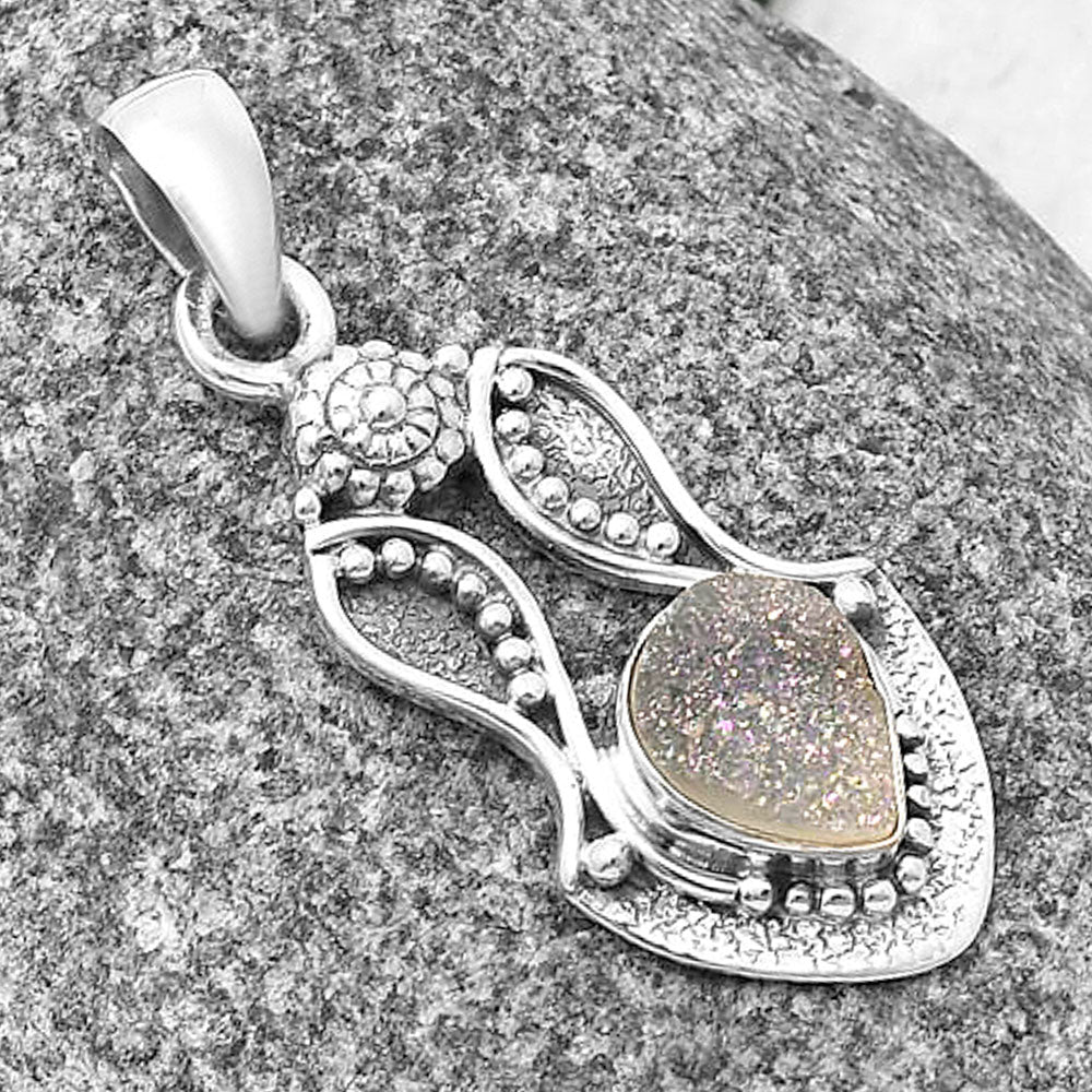White Titanium Druzy Pendant P-1277 SDP140558