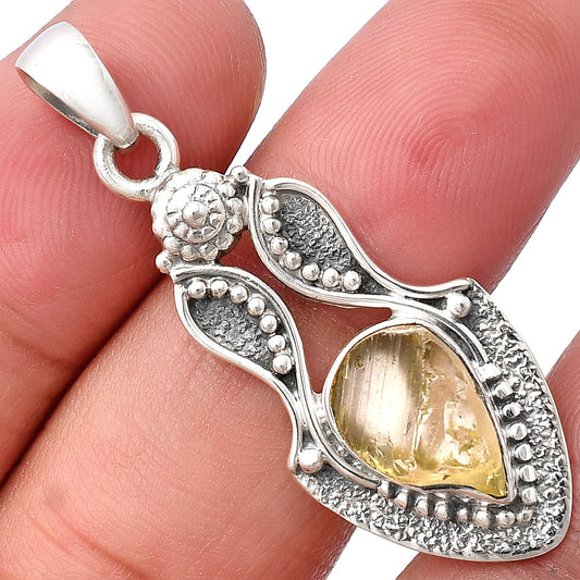 Natural Yellow Scapolite Rough Pendant P-1277 SDP140559