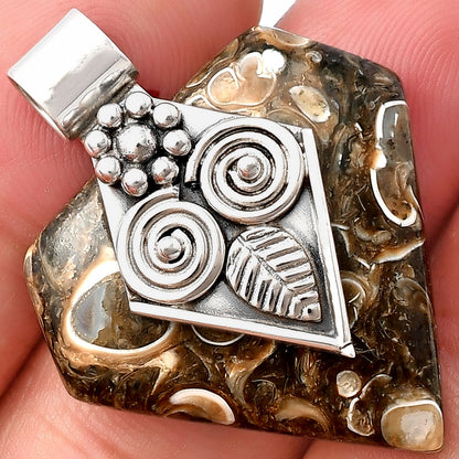 Natural Owl - Turtella Jasper - USA Pendant P-1649 SDP141025