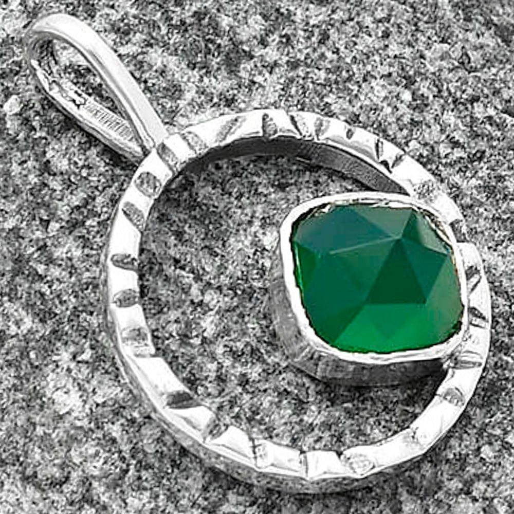 Natural Green Onyx Pendant P-1067 SDP141363