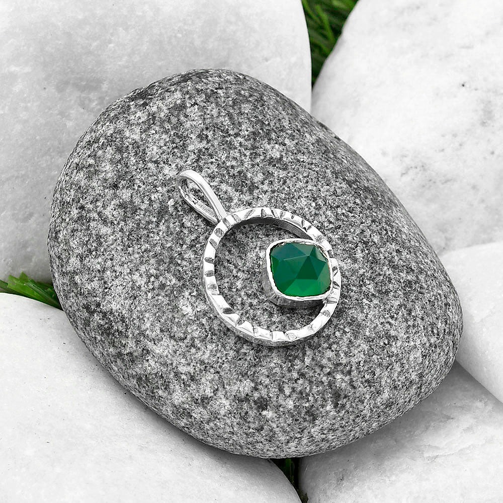 Natural Green Onyx Pendant P-1067 SDP141363