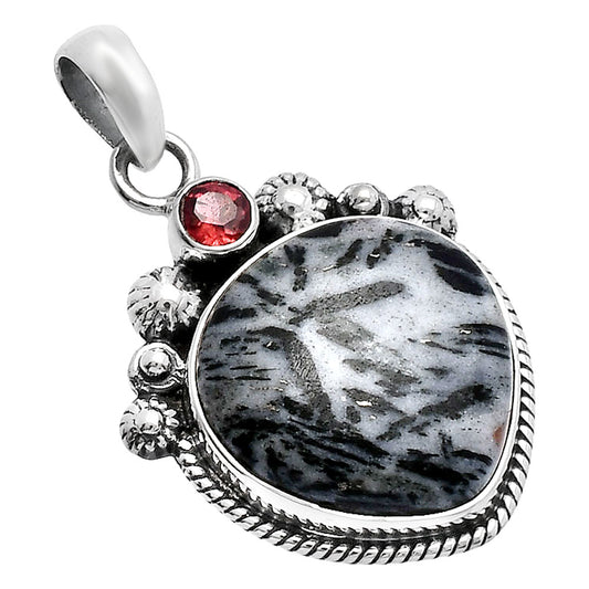 Natural Hornblende & Garnet Pendant P-1482 SDP144394