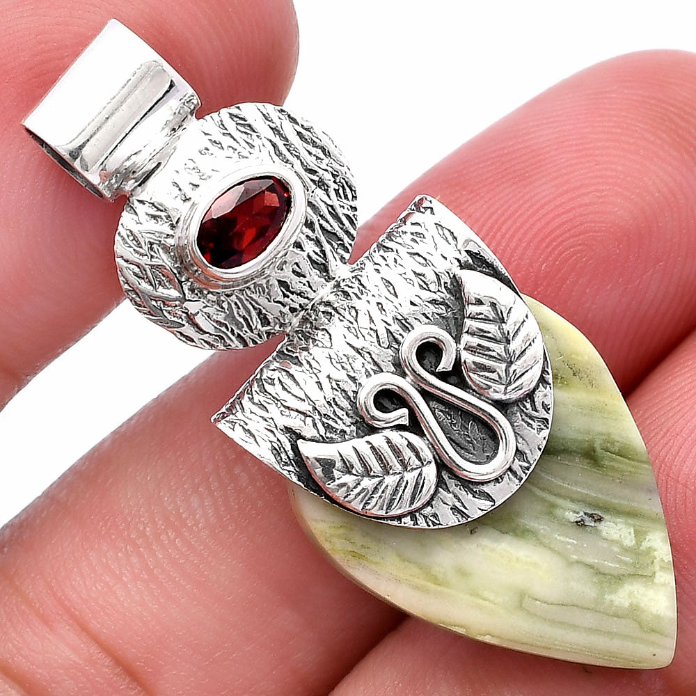 Natural Serpentine & Garnet Pendant P-1545 SDP144516