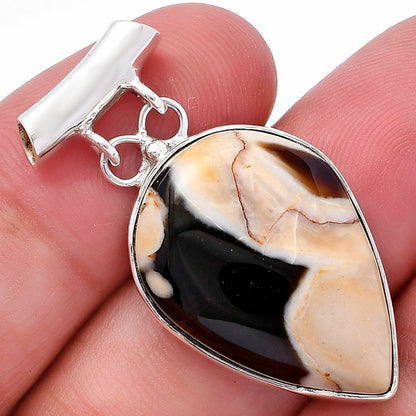 Natural Peanut Wood Pendant P-1198 SDP144657