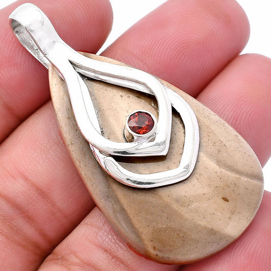 Natural Flint Stone & Garnet Pendant P-1562 SDP145123