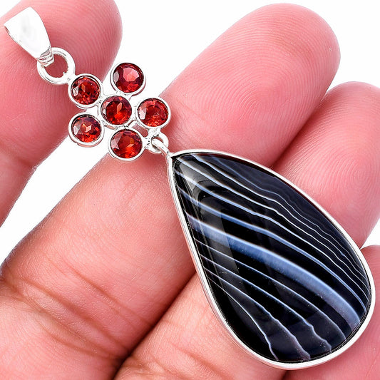 Natural Banded Onyx & Garnet Pendant P-1122 SDP145735