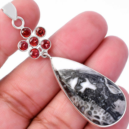 Mexican Cabbing Fossil & Garnet Pendant P-1122 SDP145740