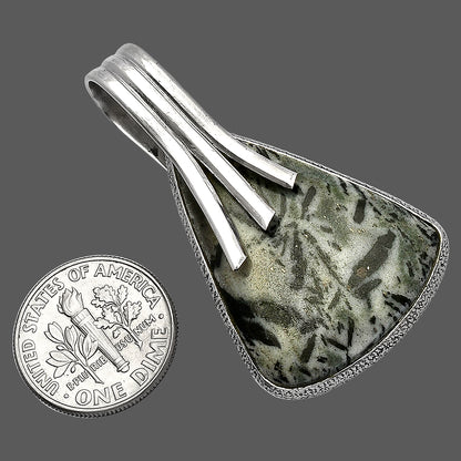 Natural Hornblende Pendant P-1167 SDP147419