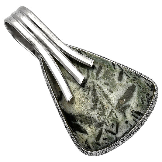 Natural Hornblende Pendant P-1167 SDP147419