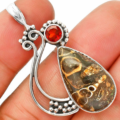 Turtella Jasper - USA & Garnet Pendant P-1573 SDP148768