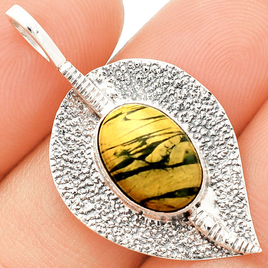 Natural Mariposite Pendant P-1218 SDP149530