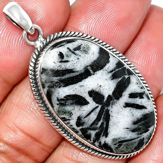 Natural Hornblende Pendant P-1068 SDP151341