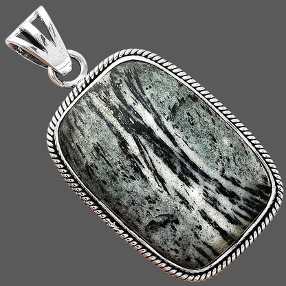 Natural Hornblende Pendant P-1056 SDP156218