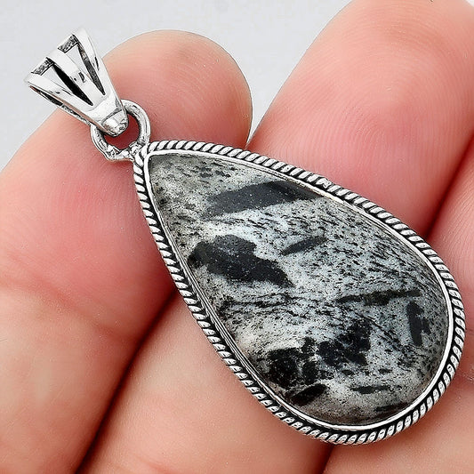 Natural Hornblende Pendant P-1056 SDP156228