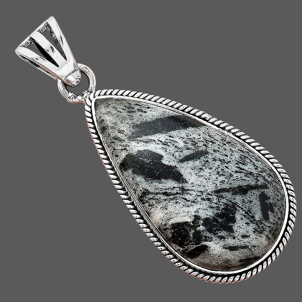 Natural Hornblende Pendant P-1056 SDP156228