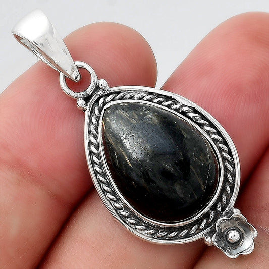 Natural Nuummite Pendant P-1620 SDP156344