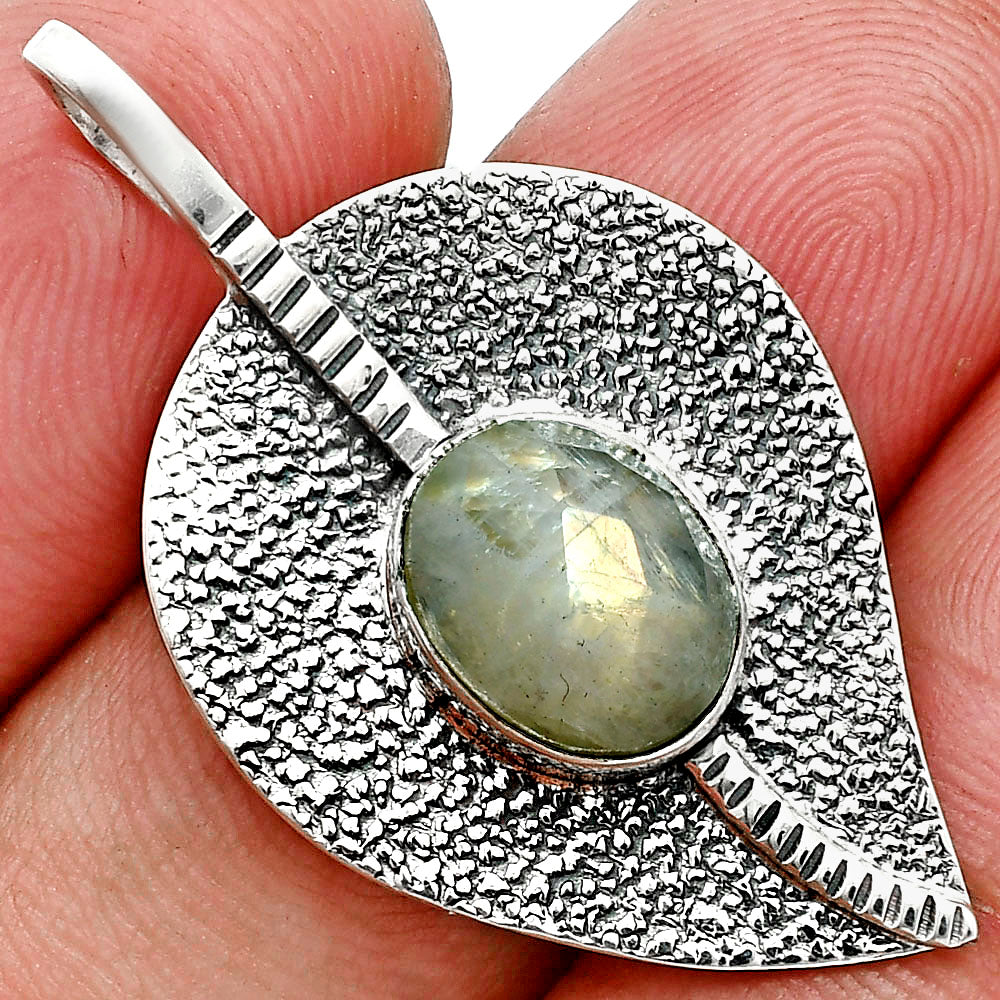 Rainbow Moonstone Checker - India Pendant P-1218 SDP157434