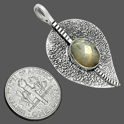 Rainbow Moonstone Checker - India Pendant P-1218 SDP157434