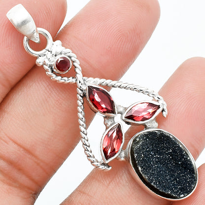Black Druzy & Garnet Pendant P-1610 SDP157705