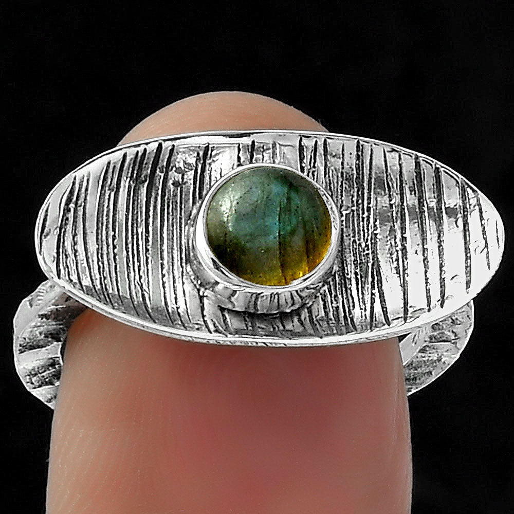 Spectrolite Labradorite - Finland Ring size-7 R-1573 SDR156701