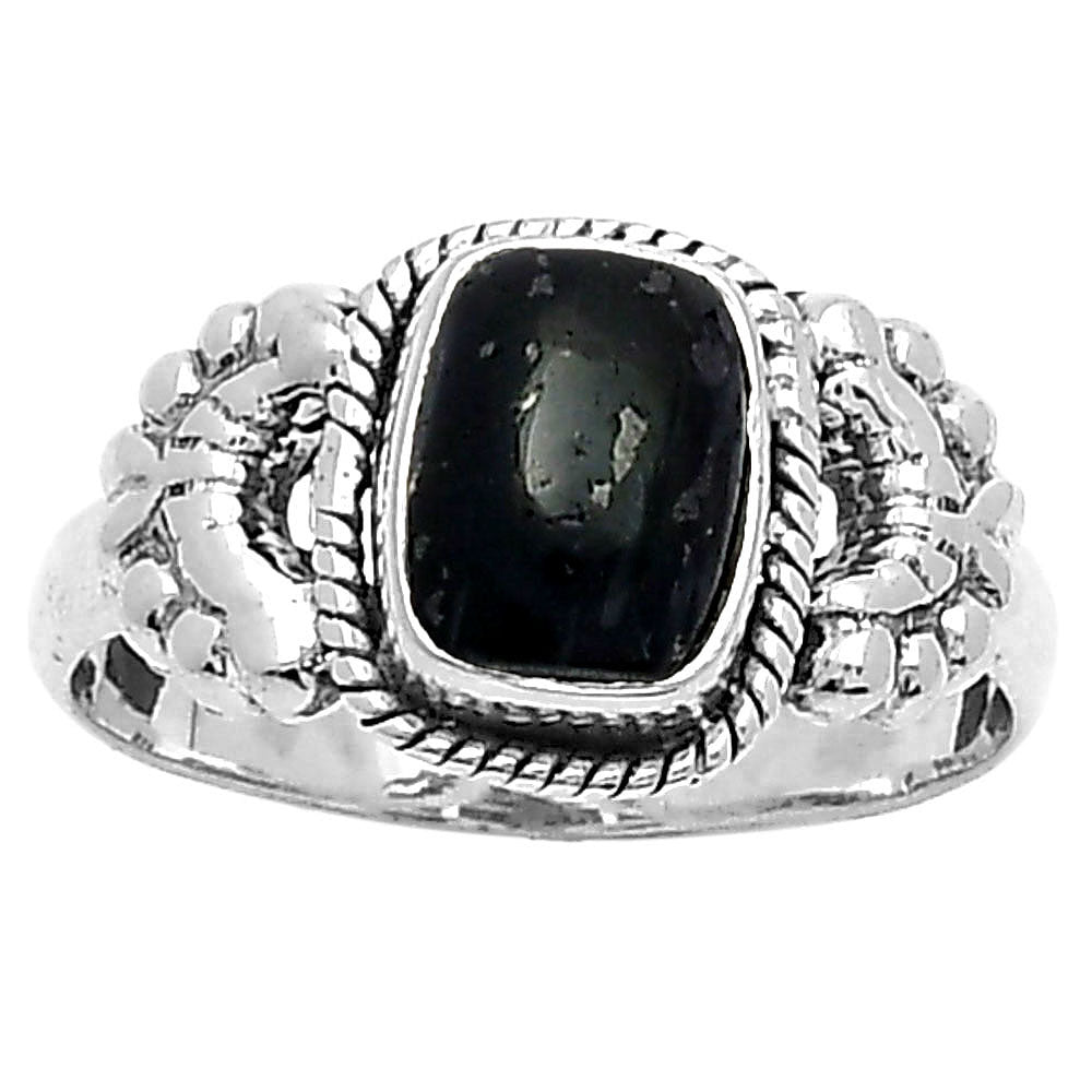 Natural Nuummite Ring size-7 R-1403 SDR157999