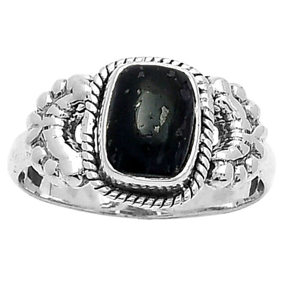 Natural Nuummite Ring size-7 R-1403 SDR157999