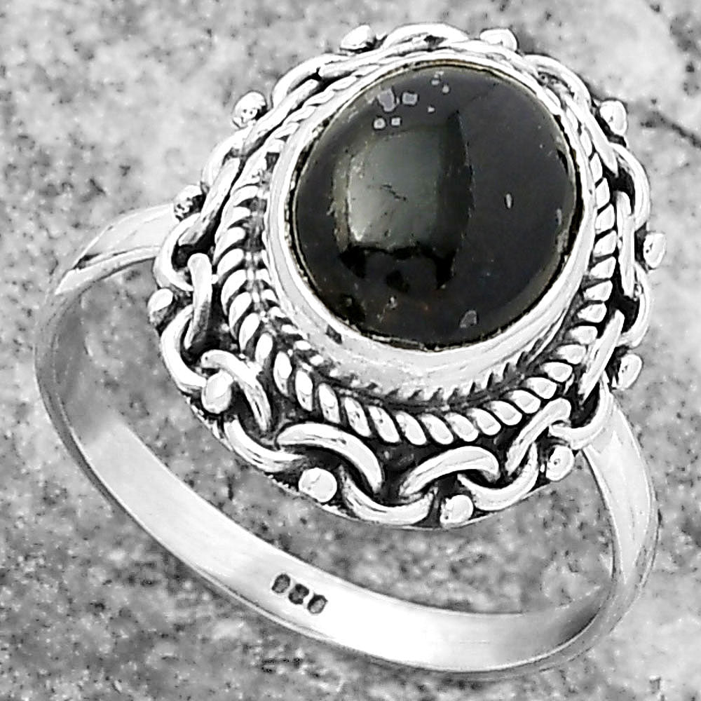 Natural Nuummite Ring size-7 R-1667 SDR158177
