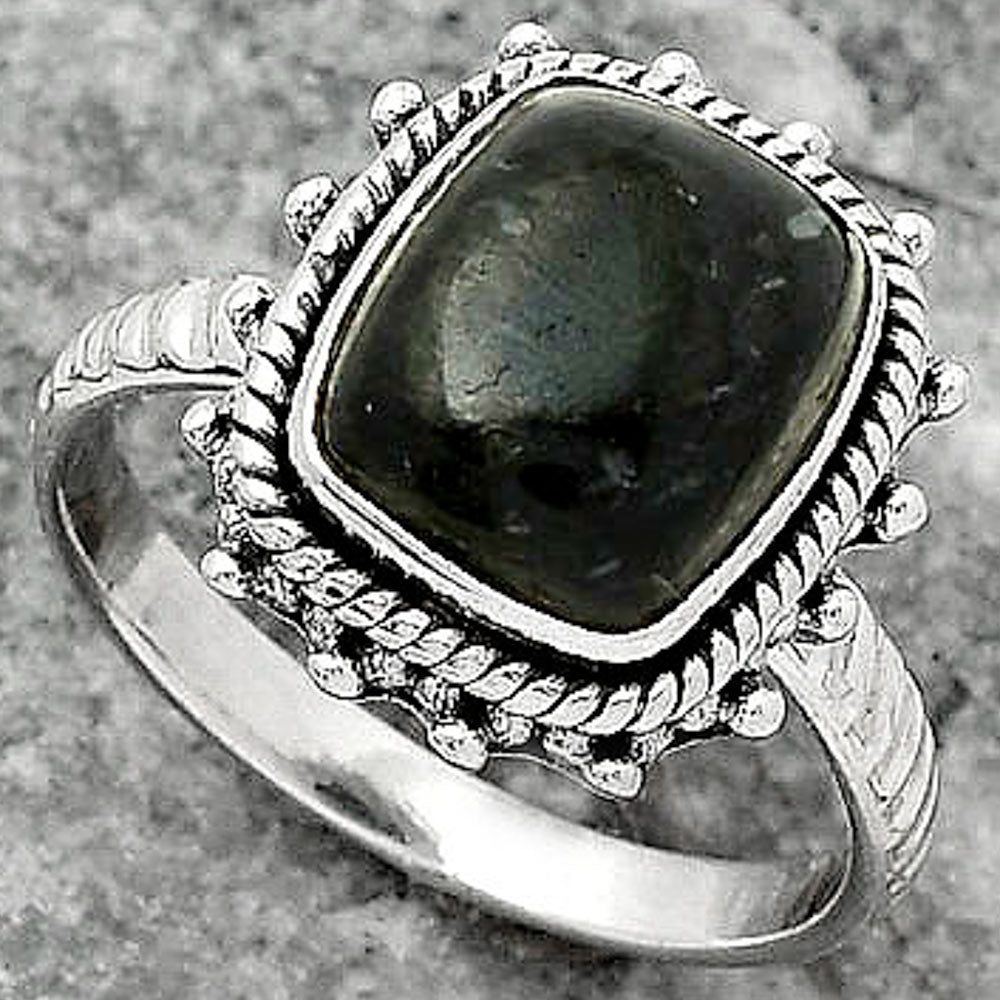 Natural Nuummite Ring size-8.5 R-1332 SDR161443