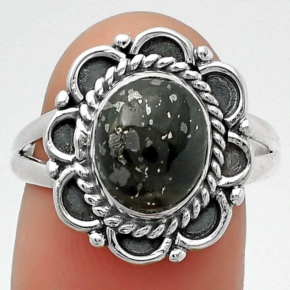 Natural Nuummite Ring size-8 R-1256 SDR161487