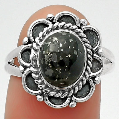 Natural Nuummite Ring size-8 R-1256 SDR161487