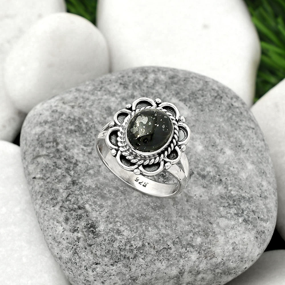Natural Nuummite Ring size-8 R-1256 SDR161487
