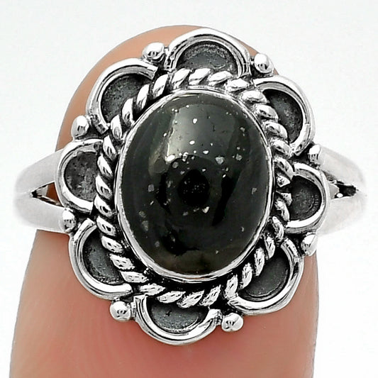 Natural Nuummite Ring size-8 R-1256 SDR161507