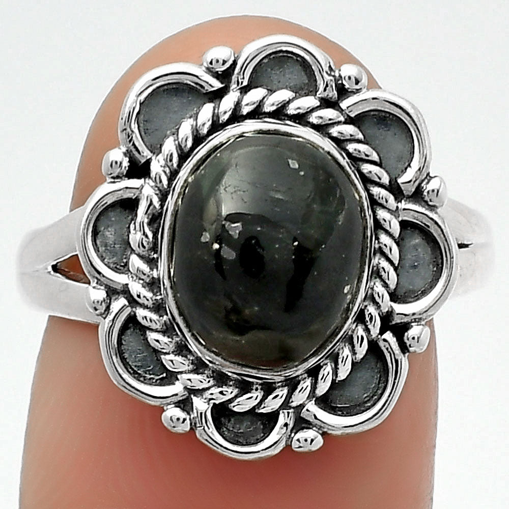 Natural Nuummite Ring size-7.5 R-1256 SDR161510