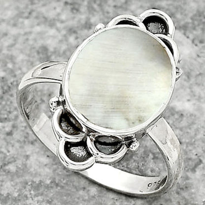 Natural Mother Of Pearl Ring size-7.5 R-1104 SDR162105