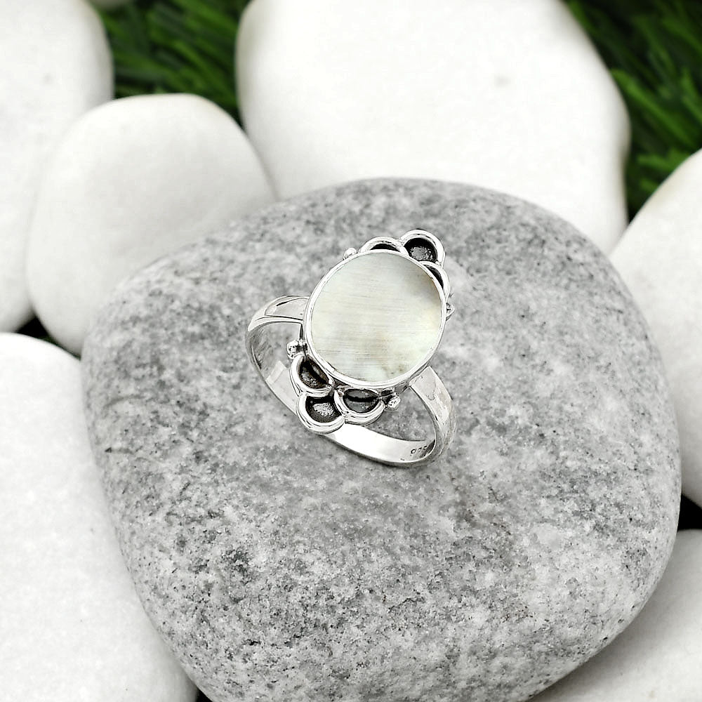 Natural Mother Of Pearl Ring size-7.5 R-1104 SDR162105