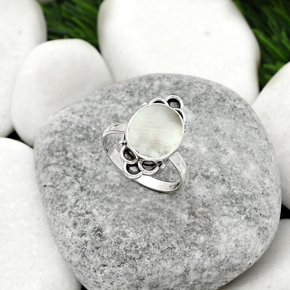 Natural Mother Of Pearl Ring size-7.5 R-1104 SDR162105