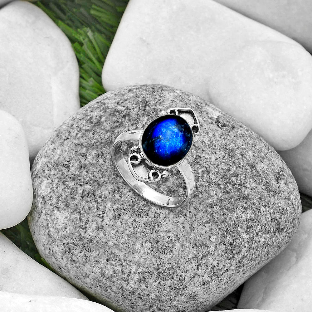 Blue Fire Labradorite - Madagascar Ring size-7 R-1204 SDR176080
