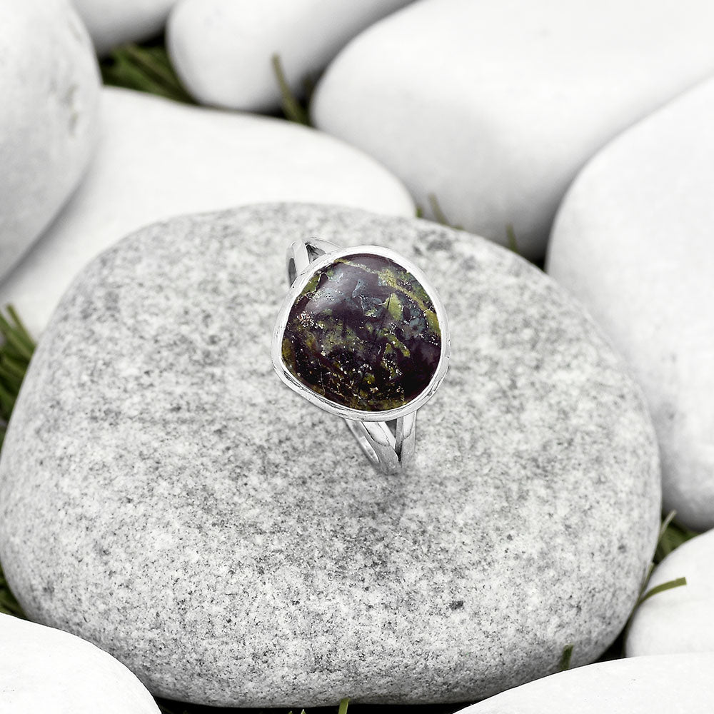 Dragon Blood Stone - South Africa Ring size-8.5 R-1008 SDR180167