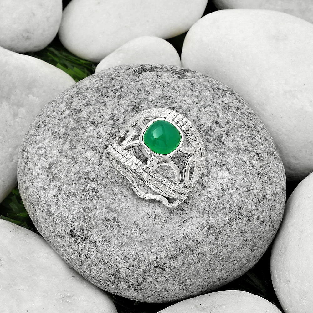 Natural Green Onyx Ring size-8.5 R-1133 SDR185905