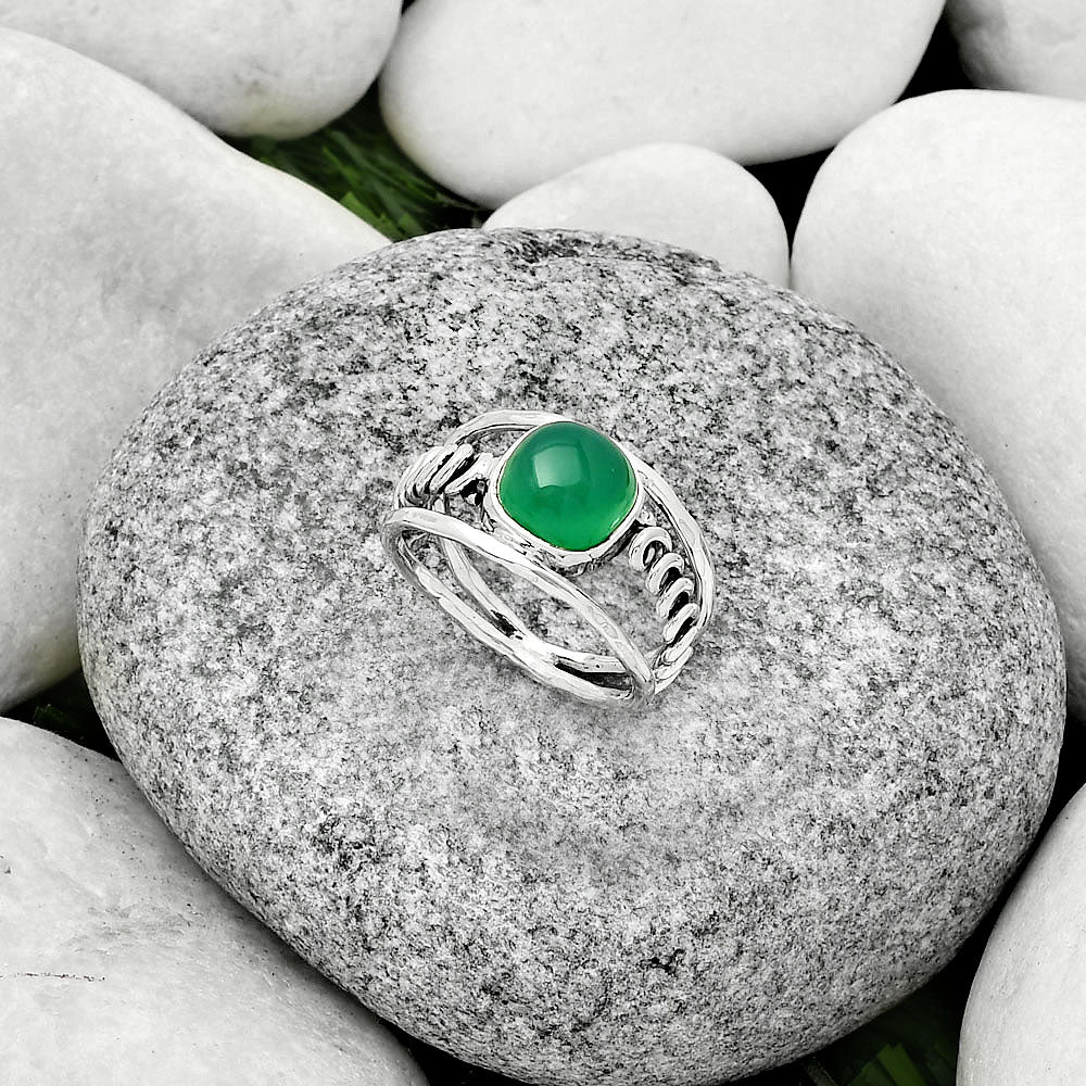 Natural Green Onyx Ring size-7 R-1136 SDR186010