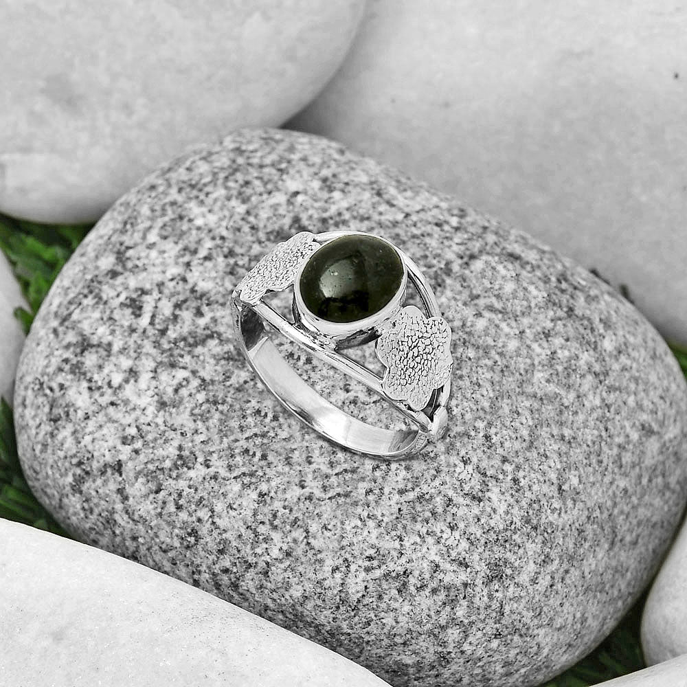 Natural Nuummite Ring size-9 R-1497 SDR192516