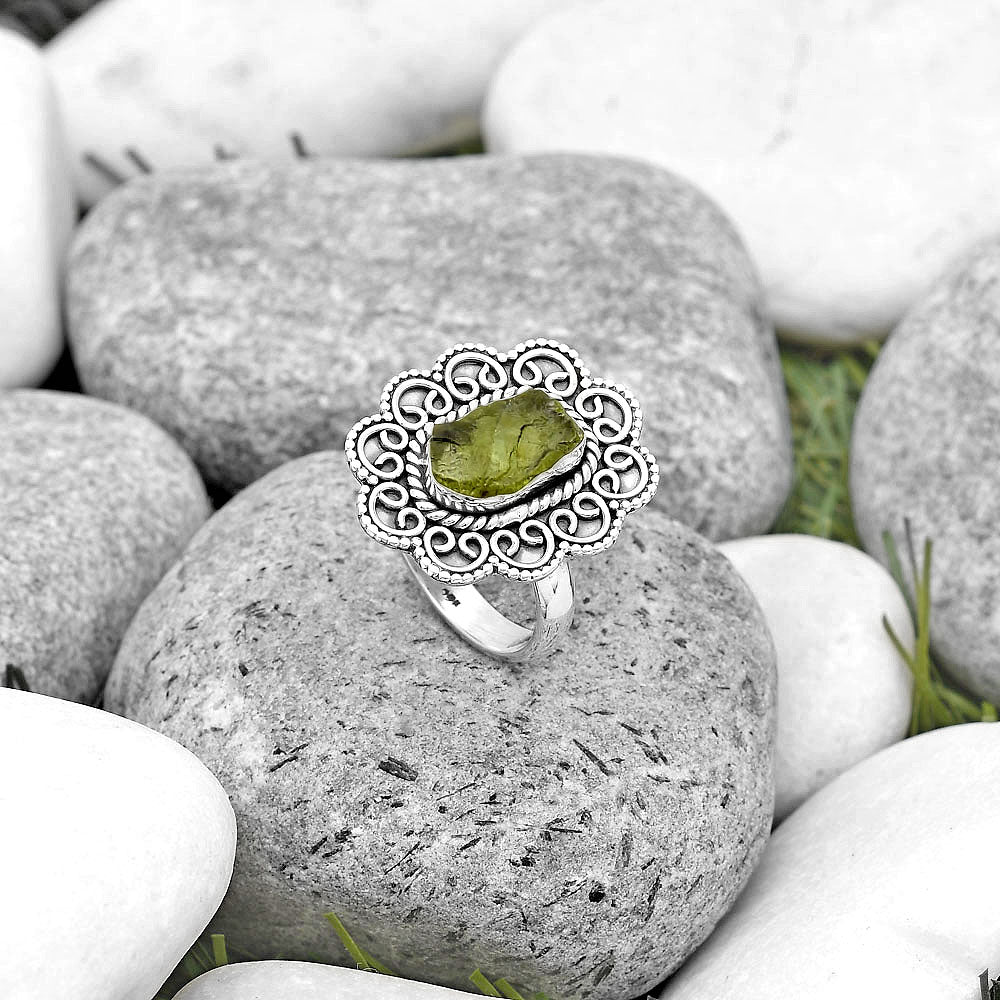 Filigree - Natural Peridot Rough Ring size-7 R-1337 SDR194414