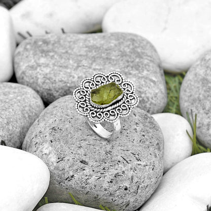 Filigree - Natural Peridot Rough Ring size-7 R-1337 SDR194414