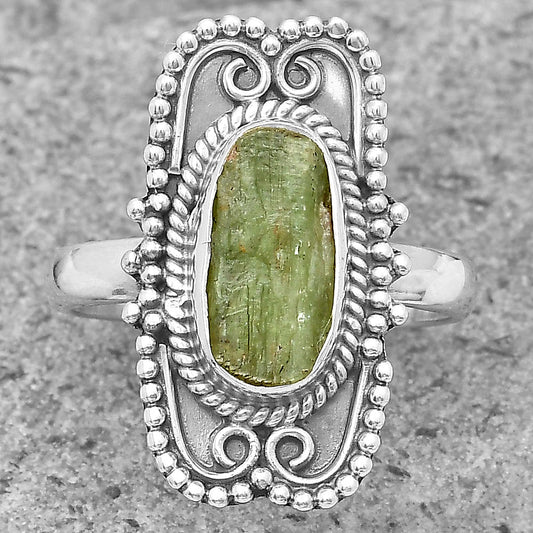 Natural Green Kyanite Rough India Ring size-7.5 R-1441 SDR201601