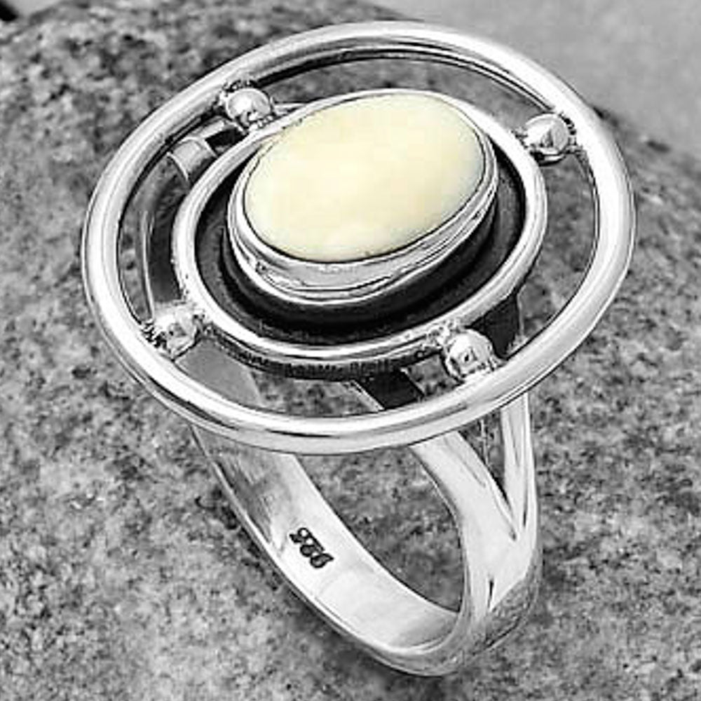 Natural White Opal Ring size-8.5 R-1446 SDR204942