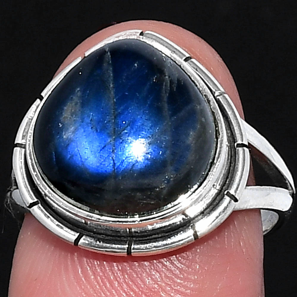 Blue Fire Labradorite - Madagascar Ring size-7 R-1012 SDR218905