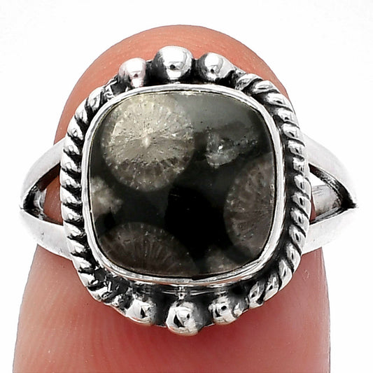 Natural Black Flower Fossil Coral Ring size-6 R-1253 SDR225683