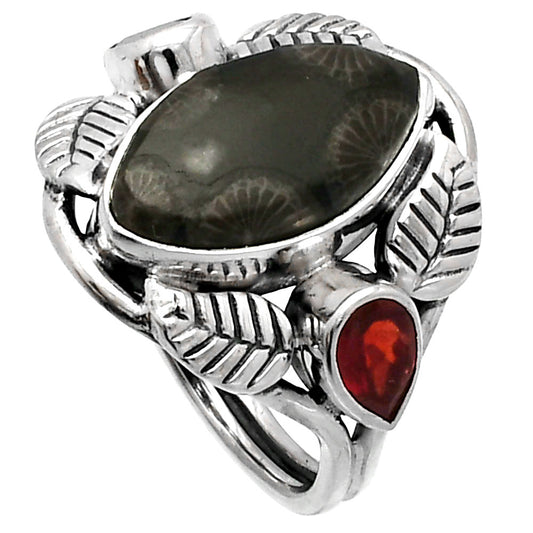 Southwest Design - Black Flower Fossil Coral & Garnet Ring size-7 R-1303 SDR226174
